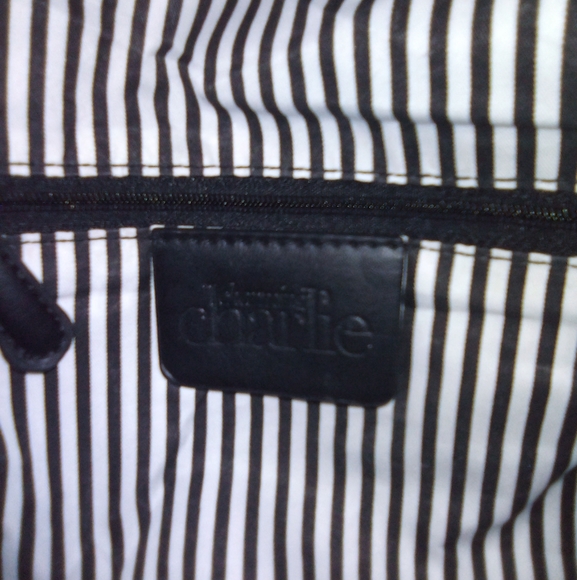 How Charming?👜 - Picture 4 of 4